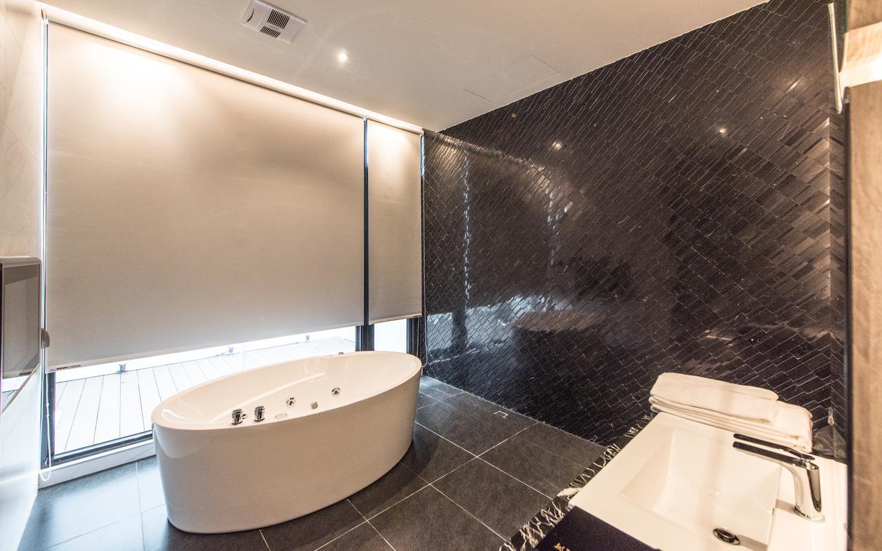 Voga Motel Taichung Exterior photo